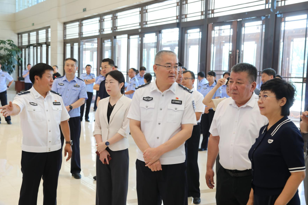 兴安盟公安机关“科技创新赋能 新质战斗力提升”行动科技创新成果巡展成功开幕